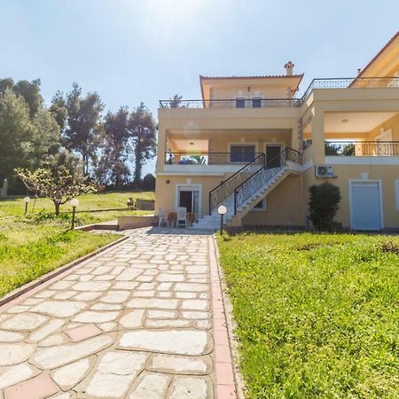 Kyrana Apartments باليوري المظهر الخارجي الصورة